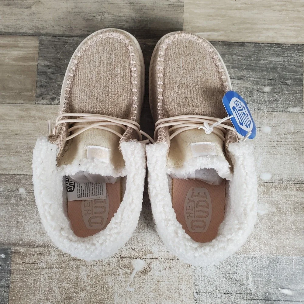 Hey‎ Dude Wendy Youth Girls Brushed Cozy Shoes Sz 5 Casual Ivory Slip On